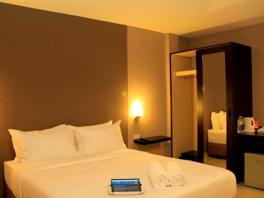 Shooters Guesthouse Pattaya Exterior photo